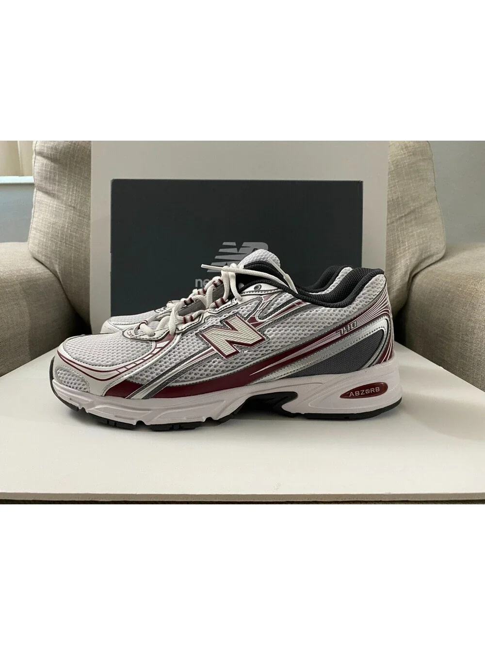 New Balance 740v2 U740RD2 Unisex Sneakers M9.5/W11 White Athletic Running Shoes